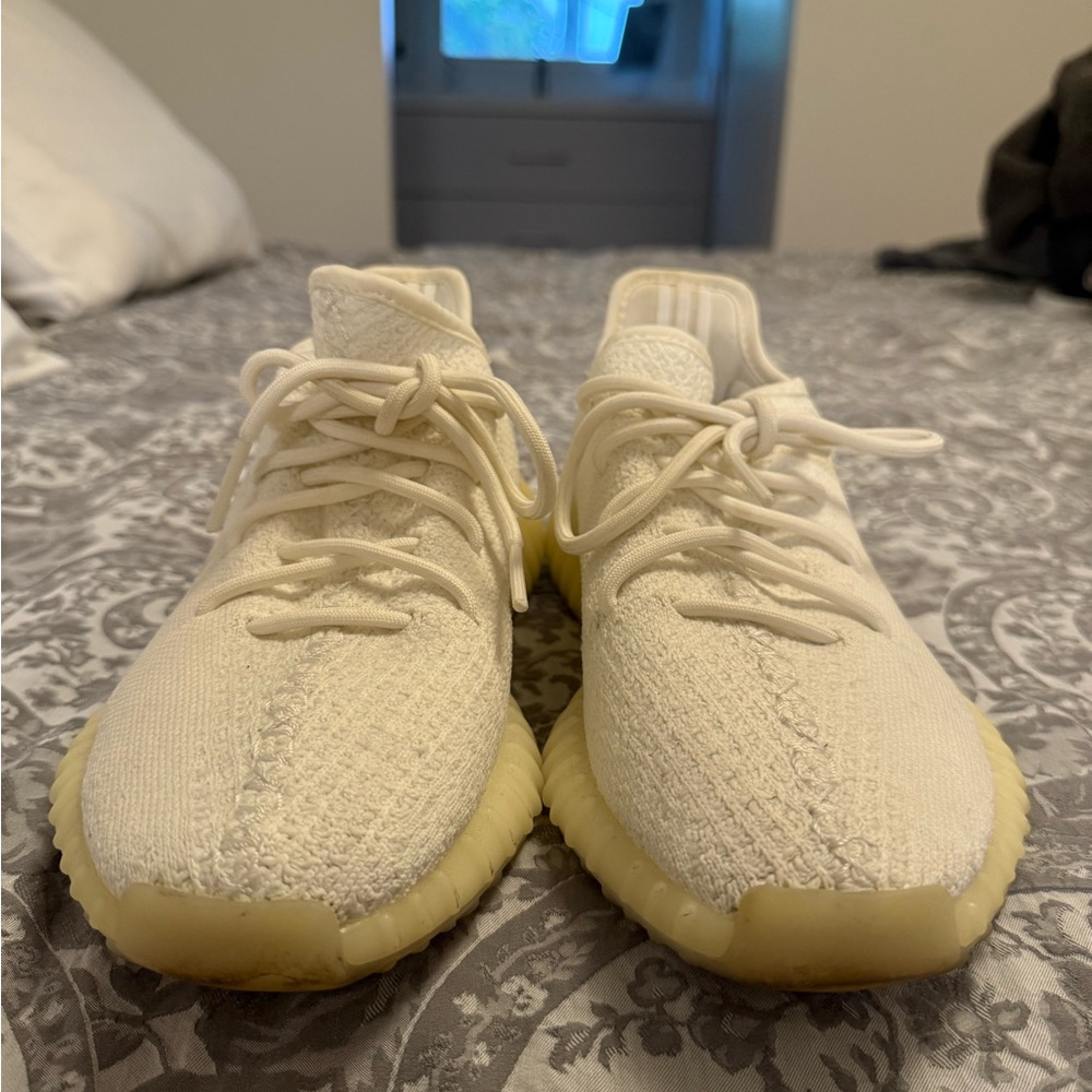 Yeezy Sneakers